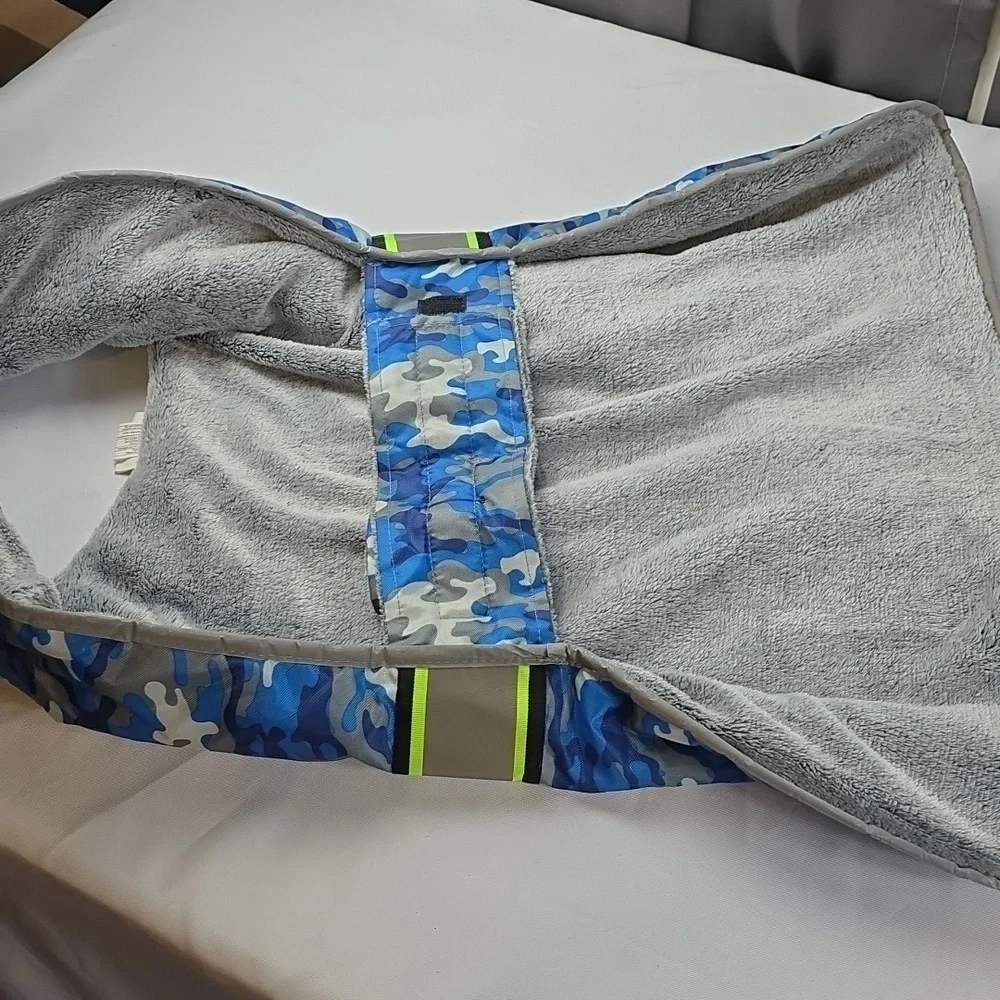 Top Paw Blue and Gray Camouflage Large Dog Coat Reflective Furry Lined Hook&Loop